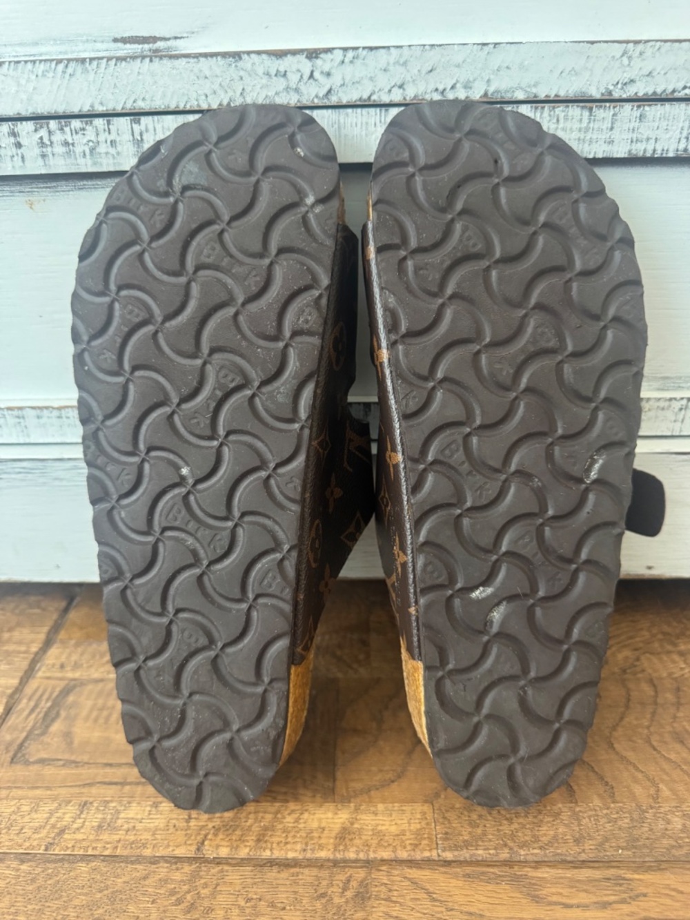 Birkenstock Arizona Custom Louis Vuitton Sandals Size 40 Women's 9 - Picture 9 of 11